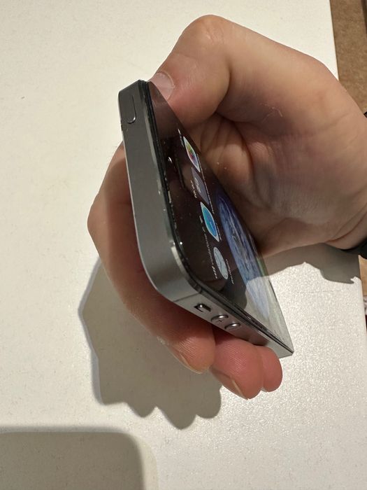 Iconico Apple iPhone 5S desbloqueado como novo tudo original