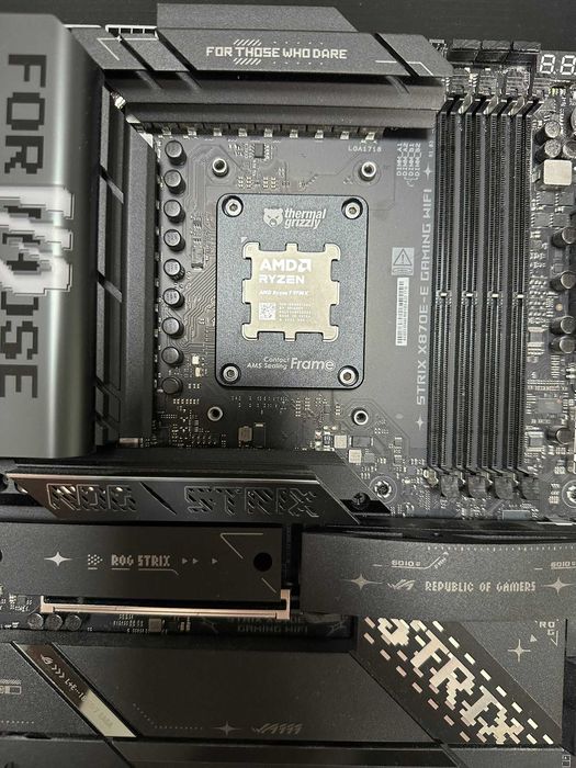 Procesor AMD Ryzen 7 9700X