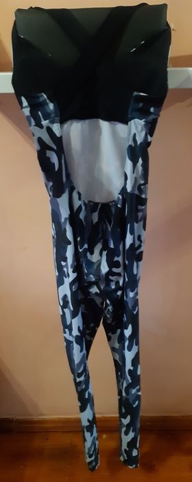 Комбинезон спортивный