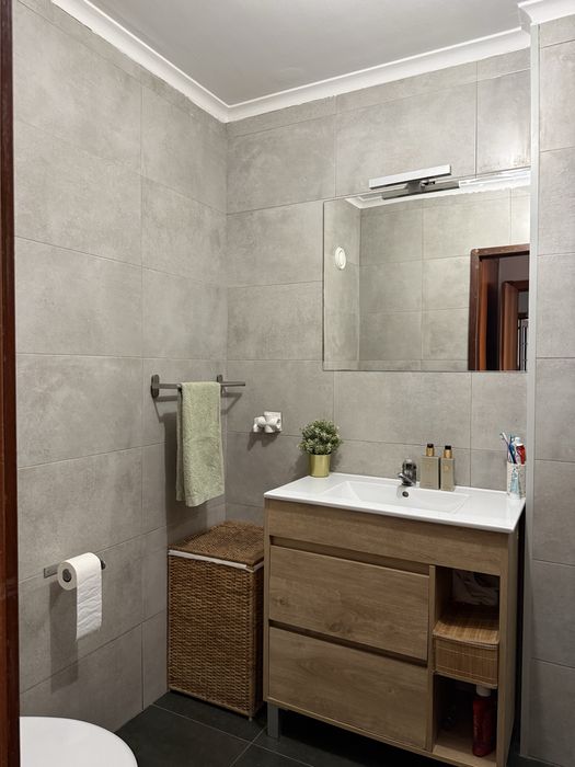 Apartamento T2 - R. António Nunes Sequeira