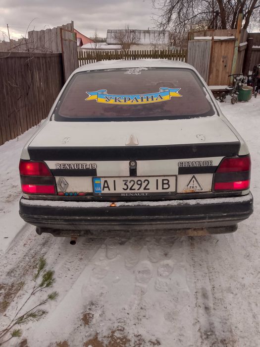 Продам рено 19 на ходу