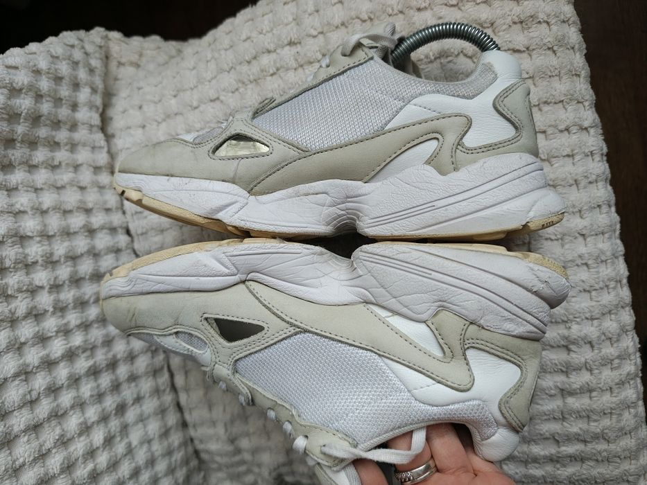 Buty  damskie Adidas Falcon r 38 2/3