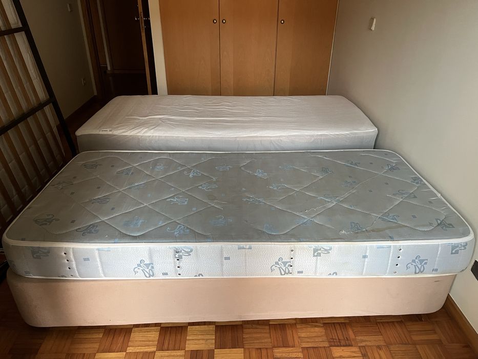 Cama solteiro (base + colchao)