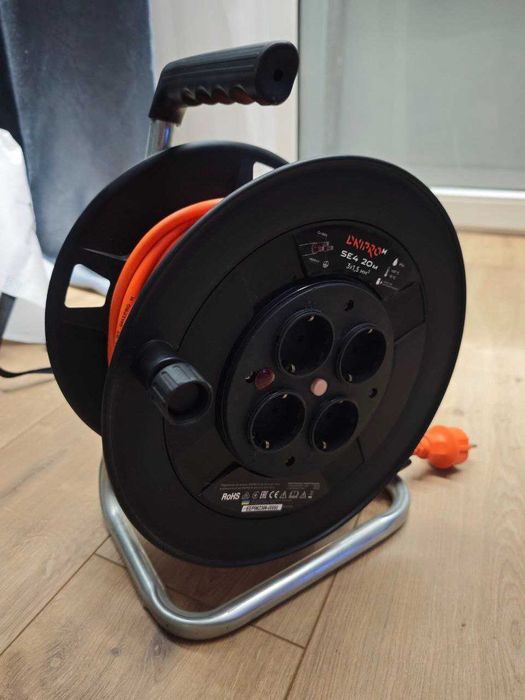 Удлинитель на катушке Dnipro-M SE4 3x1,5мм 20м