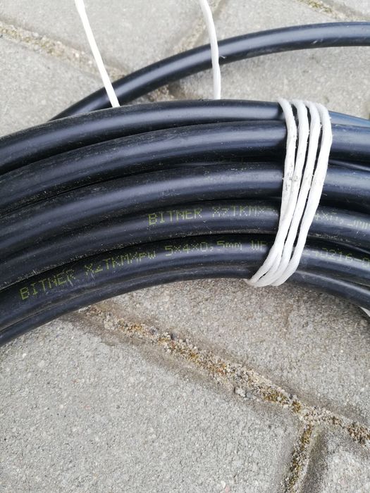 Kabel telefoniczny