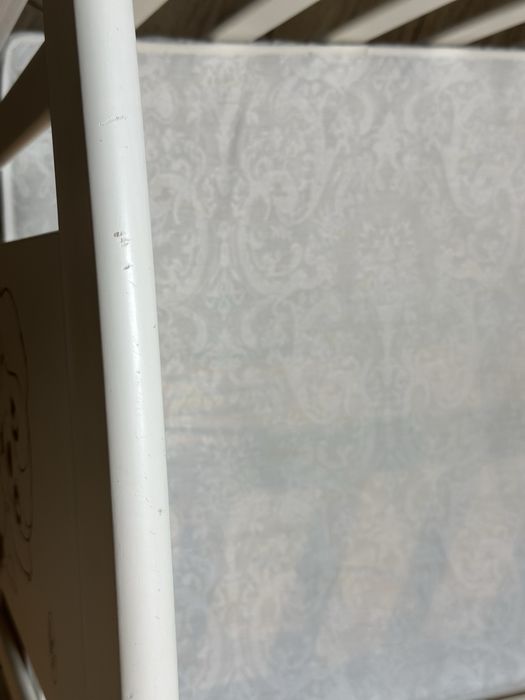 Дитяче ліжко з маятниковою системою