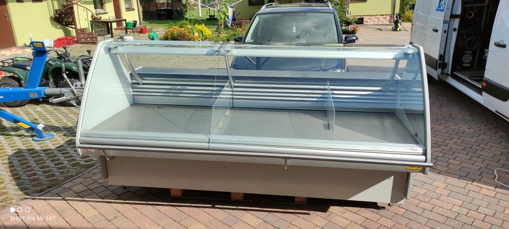 Lada chłodnicza na mieso sałatki kebab