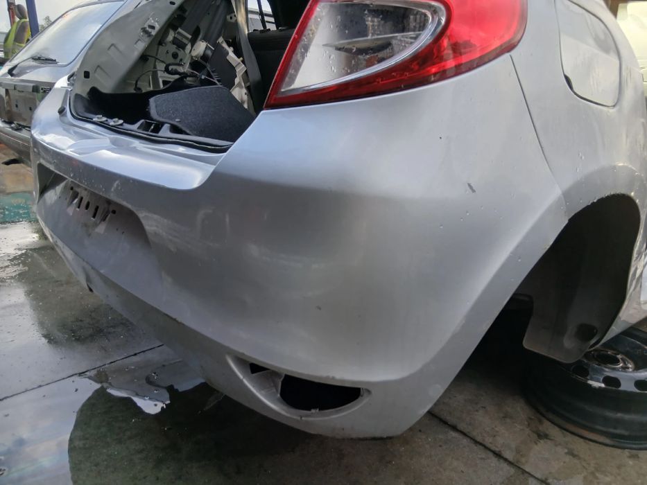 Pára-choques trás RENAULT Clio III (BR0/1, CR0/1)