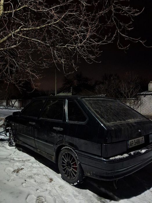 Ваз 2114 на полном боевом ходу !!