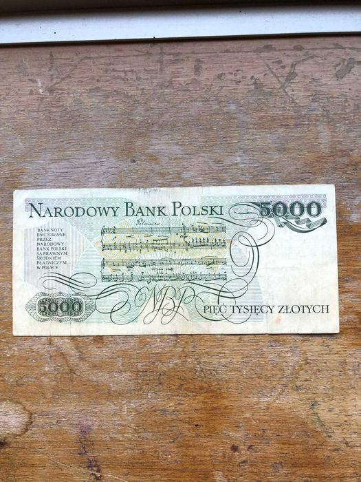 Notas de 33 países, mais  Polônia  5000 zlotych 1982,1 dólar 2009,1999