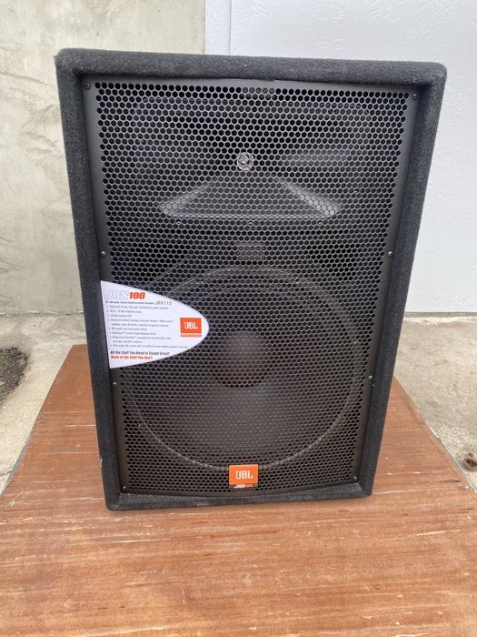 Акустическая система JBL JRX115 колонка