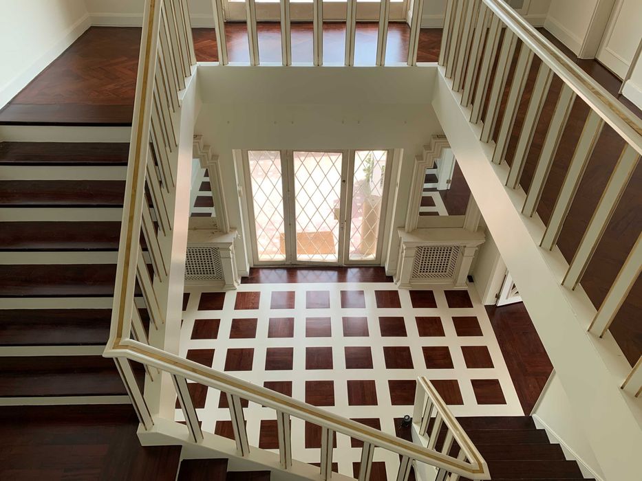 Renovamos o Seu Chão, Valorizamos o Seu Espaço!