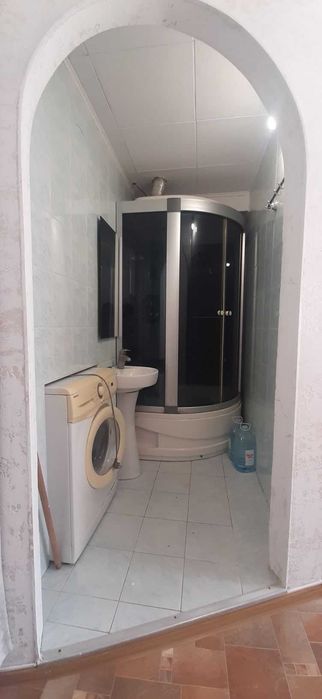 Продам комнату в коммуне со своей душ/кабиной на Канатной/ Пироговская