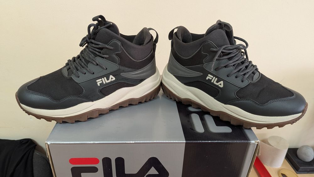 Черевики зимові кросівки р.40