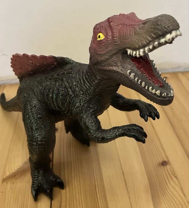 Dinozaur duzy dzwieki