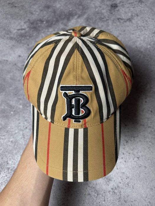 Оригінальна кепка Burberry