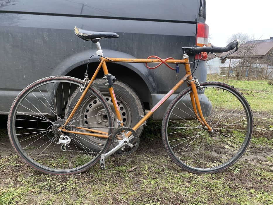 Велосипед старт шосе