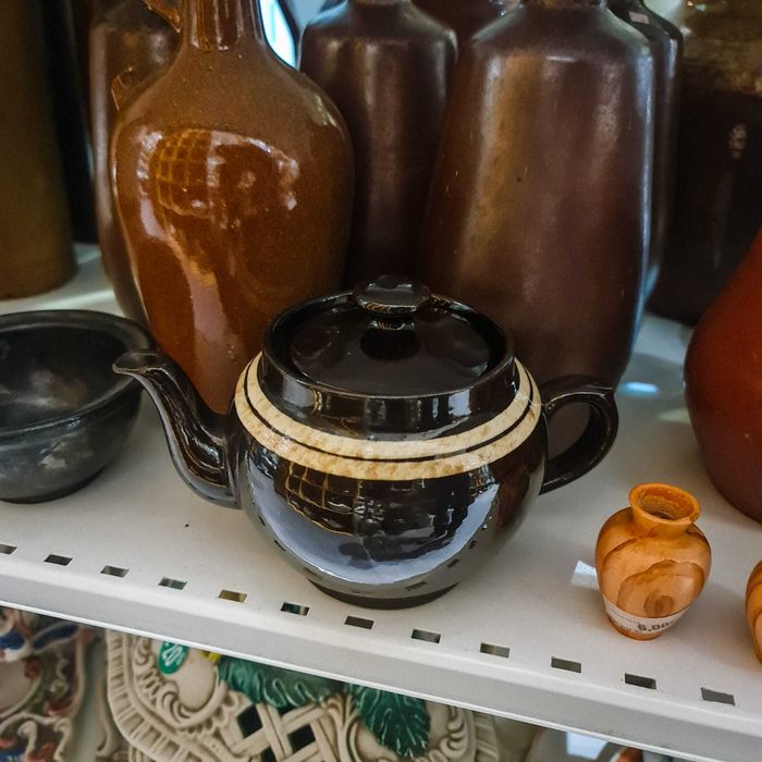 Bule / Chaleira em Cerâmica Vidrada – Tons Castanho e Bege