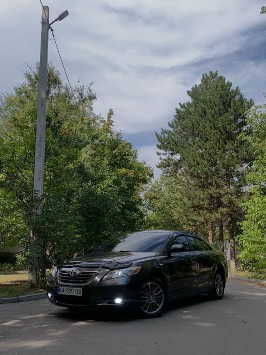 Продам Toyota camry