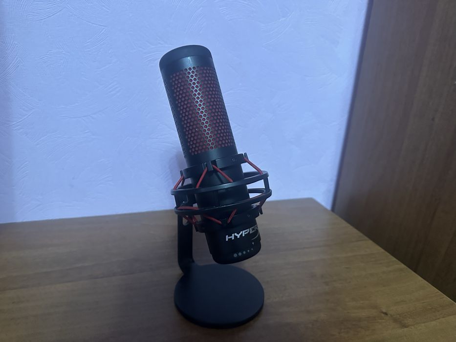 Микрофон HyperX QuadCast