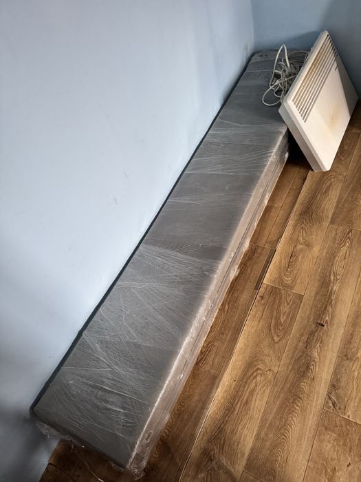 Нове спальне ліжко