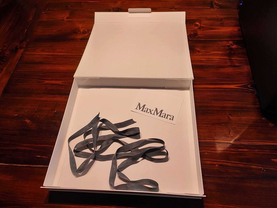Karton MaxMara 40x35x5cm