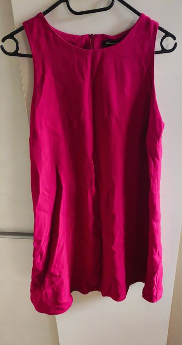 Piękna sukienka fuksja Massimo Dutti