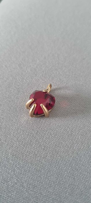 Zawieszka Lilou czerwone serce