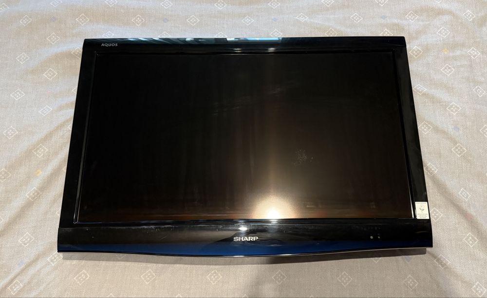Продаю Телевизор SHARP lc 32fh500e