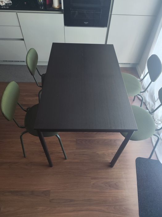 Mesa jantar e cadeiras