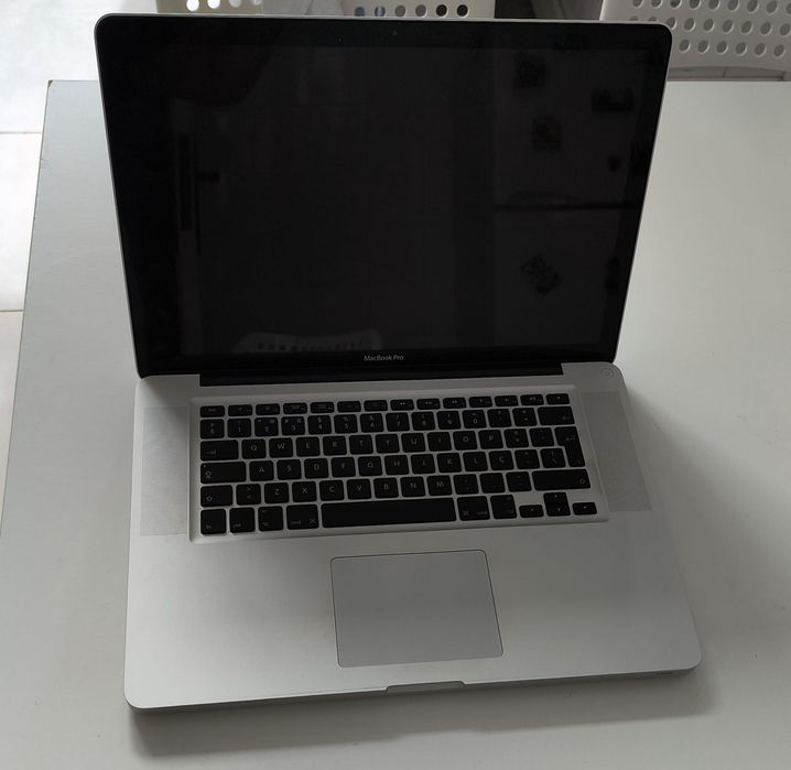 Macbook Pro 15” i7 Quad-core 16gb RAM