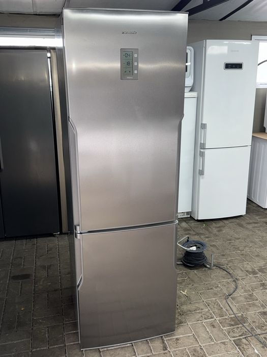 Lodówka Zamrażarkę Panasonic  model nr bn29sx2-e A++ 190 cm No-Frost