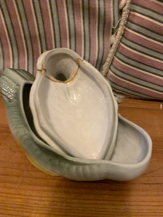 Terrina em forma de pato em ceramica portuguesa