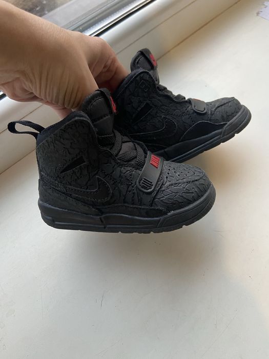 Обув для хлопчика 21 розмір(5с)