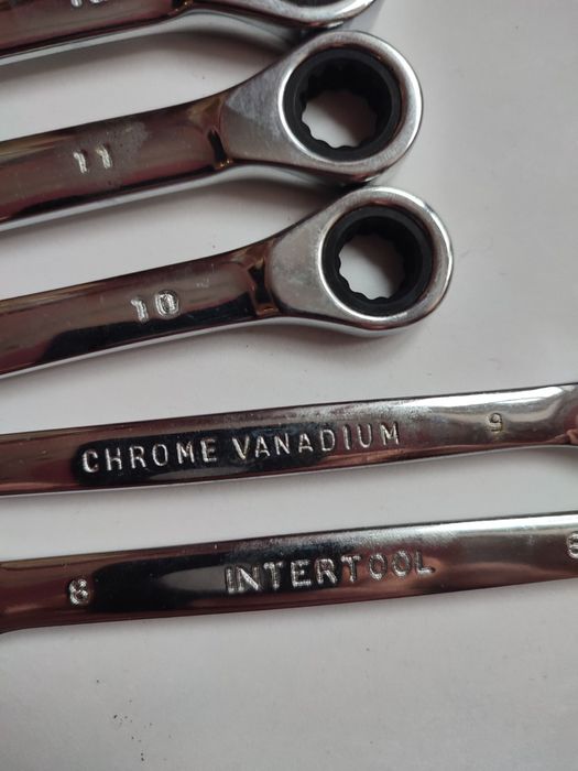 Набор ключей  рожково накидных с трещёткой  12 ед  INTERTOOL  XT-1305