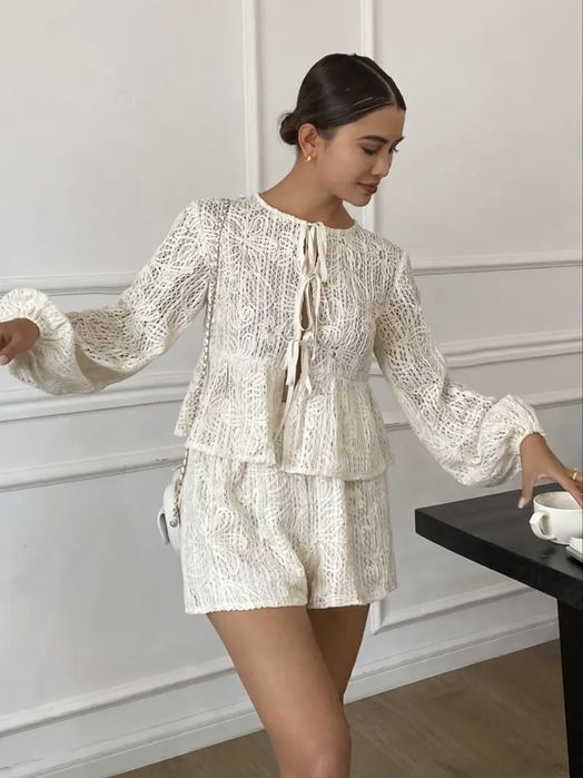 Костюм з шортами