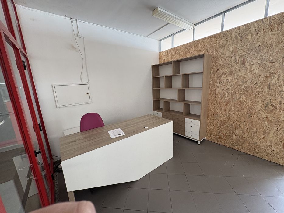 Conjunto Secretária + móvel de arrumação madeira robusta (não é IKEA)