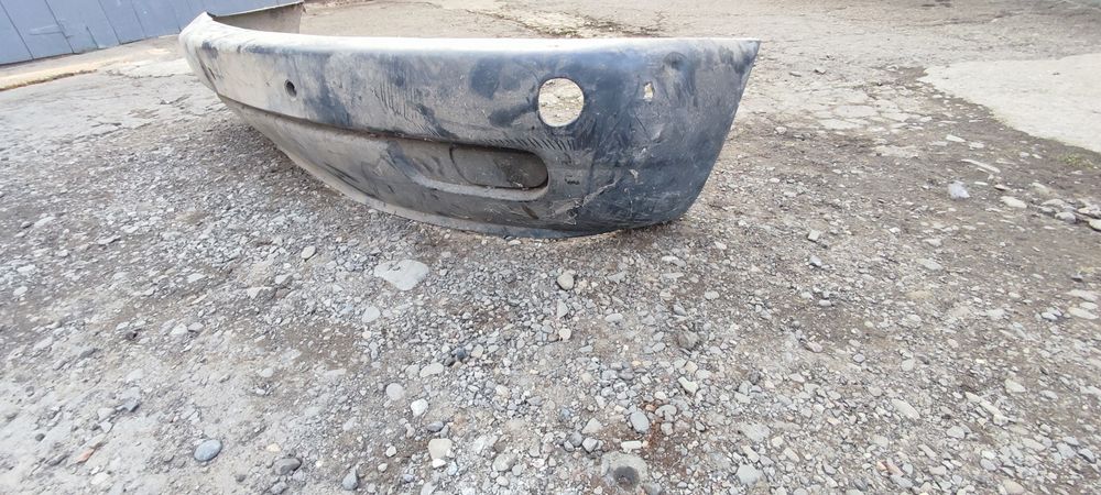 Продам передній та задній бампер до т4