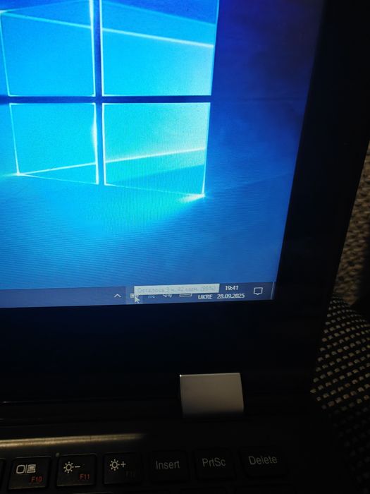 Ноутбук Lenovo yoga 300