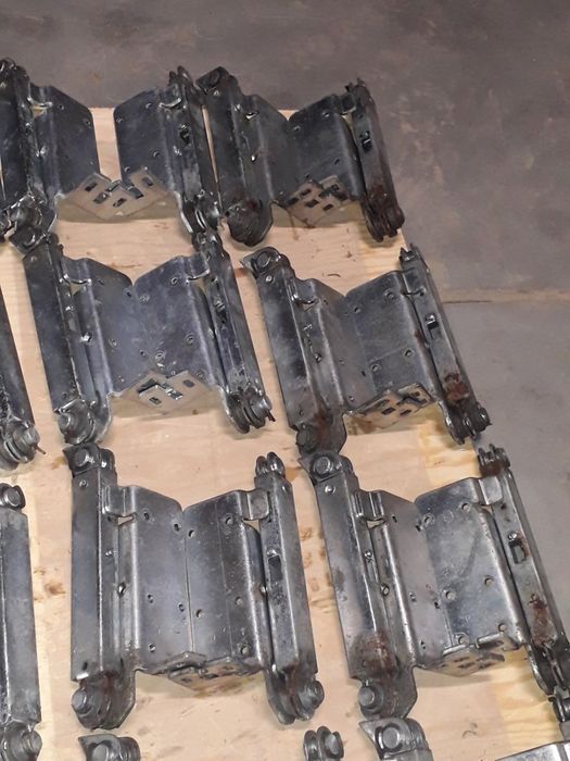 Dolne uchwyty panela ,brama segmentowa,uchwyt panela, Hormann