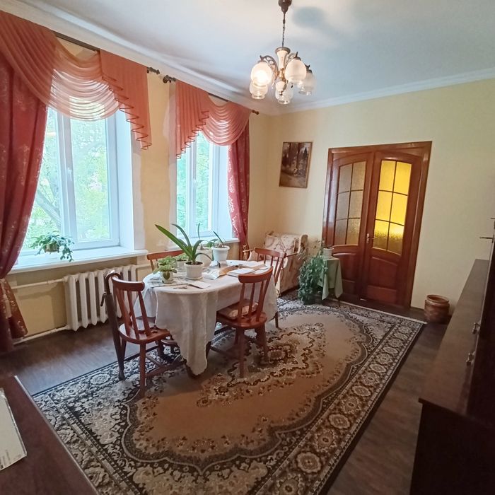 Продаж 3х кімнатної квартири у Світловодську.