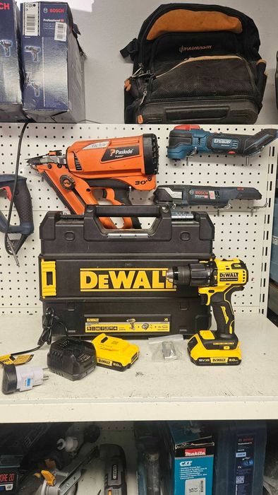 Wiertarko-wkrętarka Dewalt DCD709D2T 2x2ah