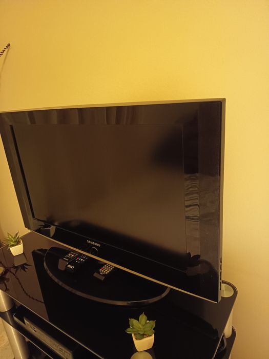TV Samsung em bom estado