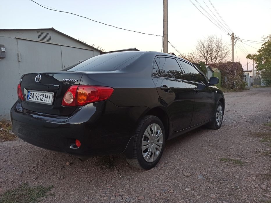 Toyota Corolla 2008 в хорошем состоянии