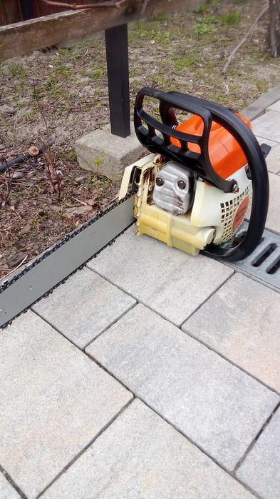 Stihl  MS 181 C moc  2 KM