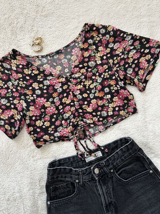 Damski top w kwiaty