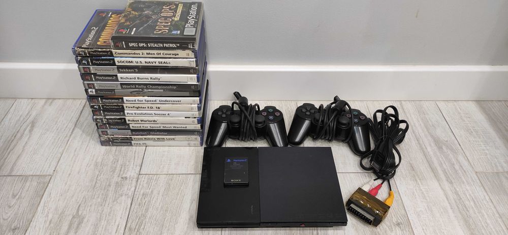 Konsola PlayStation 2, PS2 Slim - kompletna + gry