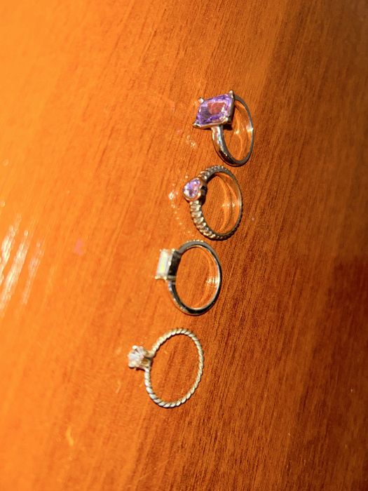 Женская бижутерия