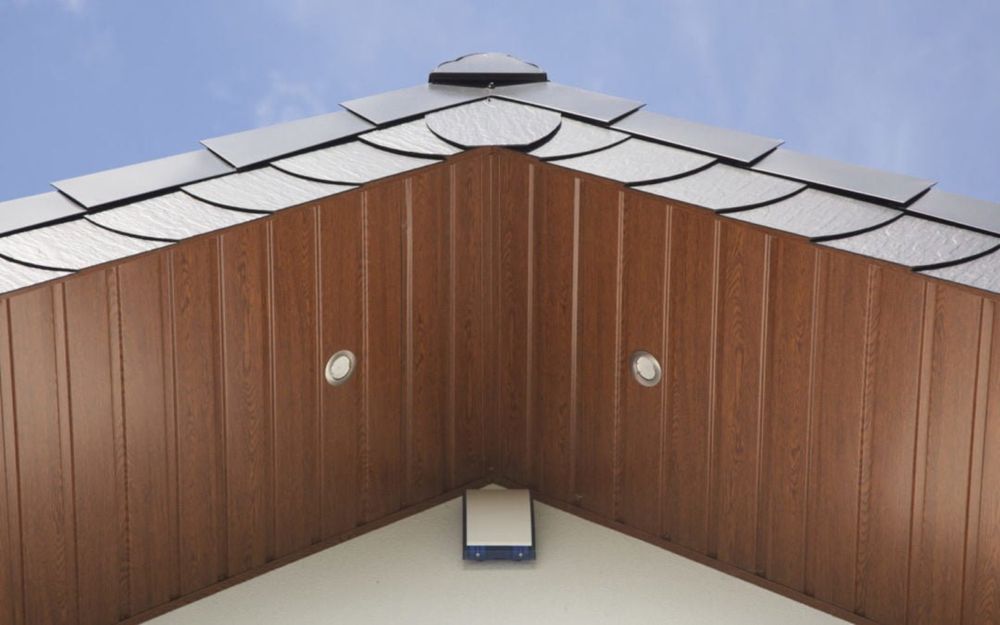 Podbitka dachowa drewniana i PCV    TYNK NATRYSKOWY ELEWACJE