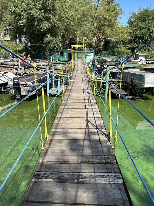 Продам підйомник та бокс на причалі 2. Верхній б'єф